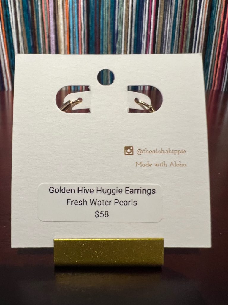 Golden hive huggie earrings fresh water pearls No. 02, photo 4