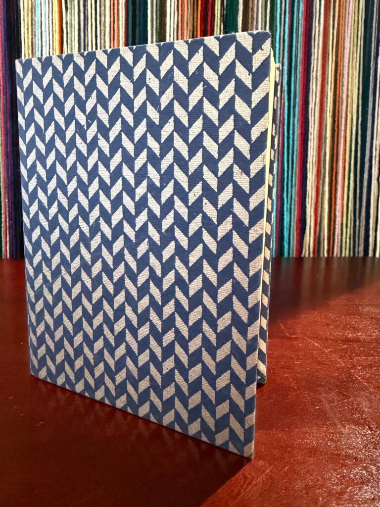 Journal Medium No. 04, photo 1
