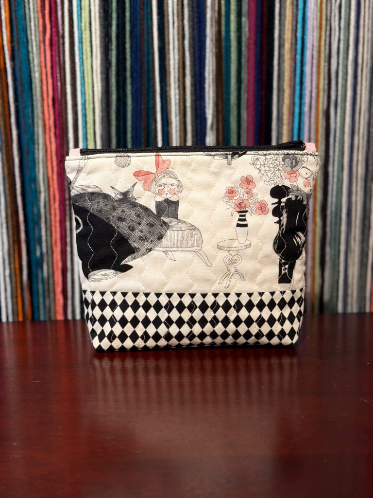 Quilted Bag Ghastly lady black zipper by Cindy