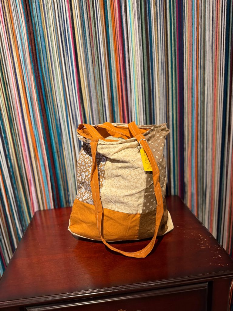 Timeless Totes No. 05, photo 1
