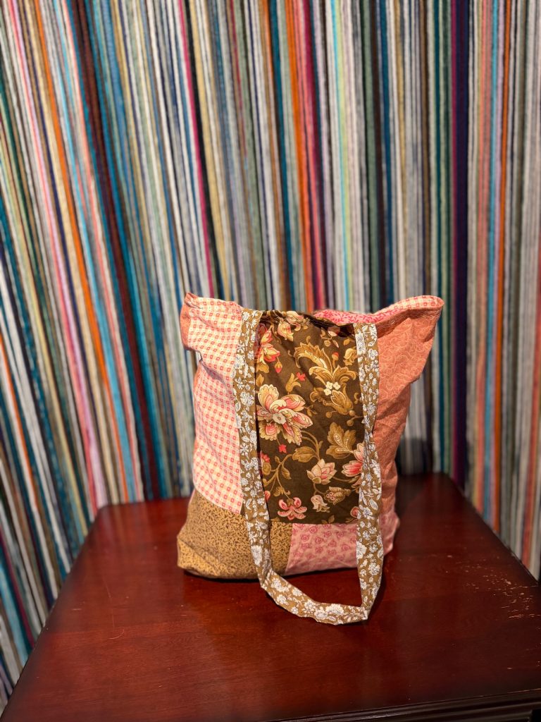 Timeless Totes No. 04, photo 1