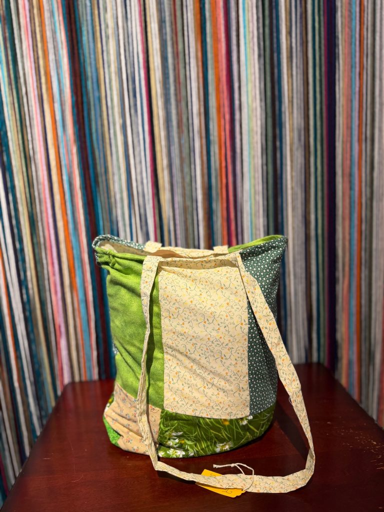 Timeless Totes No. 03, photo 1