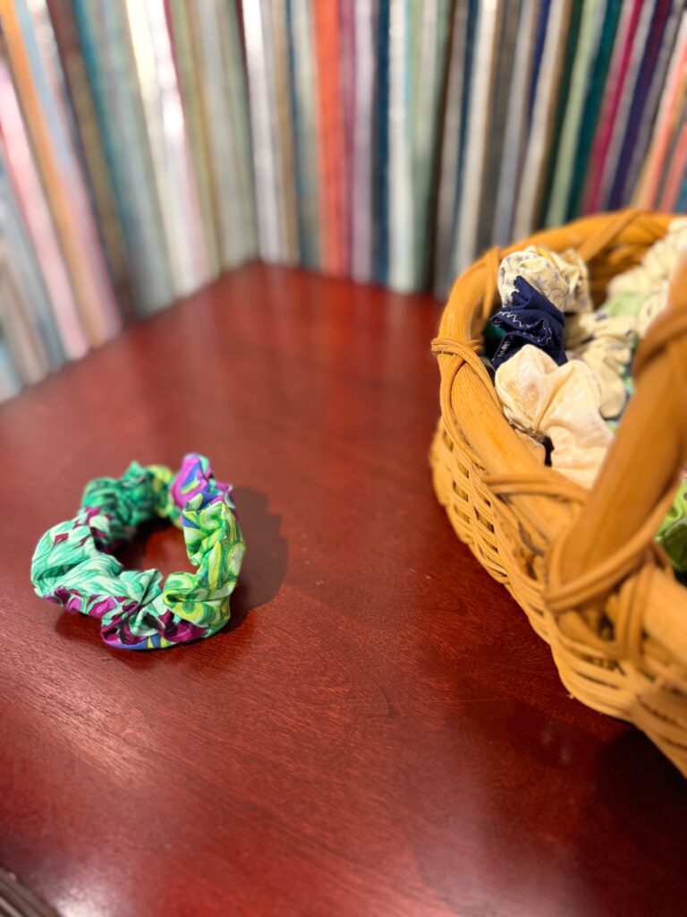 Scrunchie No. 24, photo 1