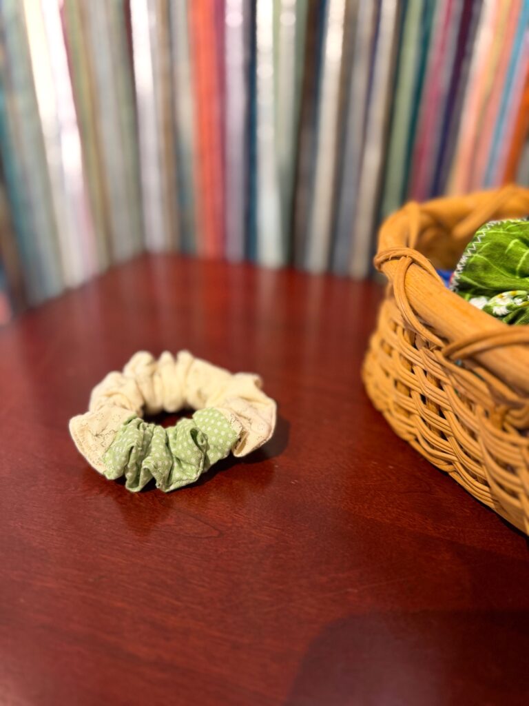 Scrunchie No. 16, photo 1